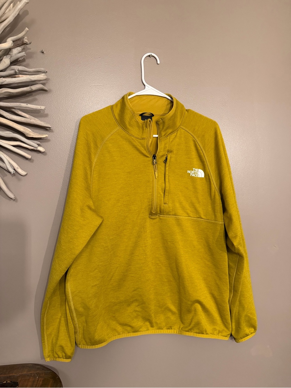 Men’s North Face 1/2 zip pullover